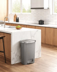 Hana Select Plastic Resin Step Trash Can 50 L / 13 Gal