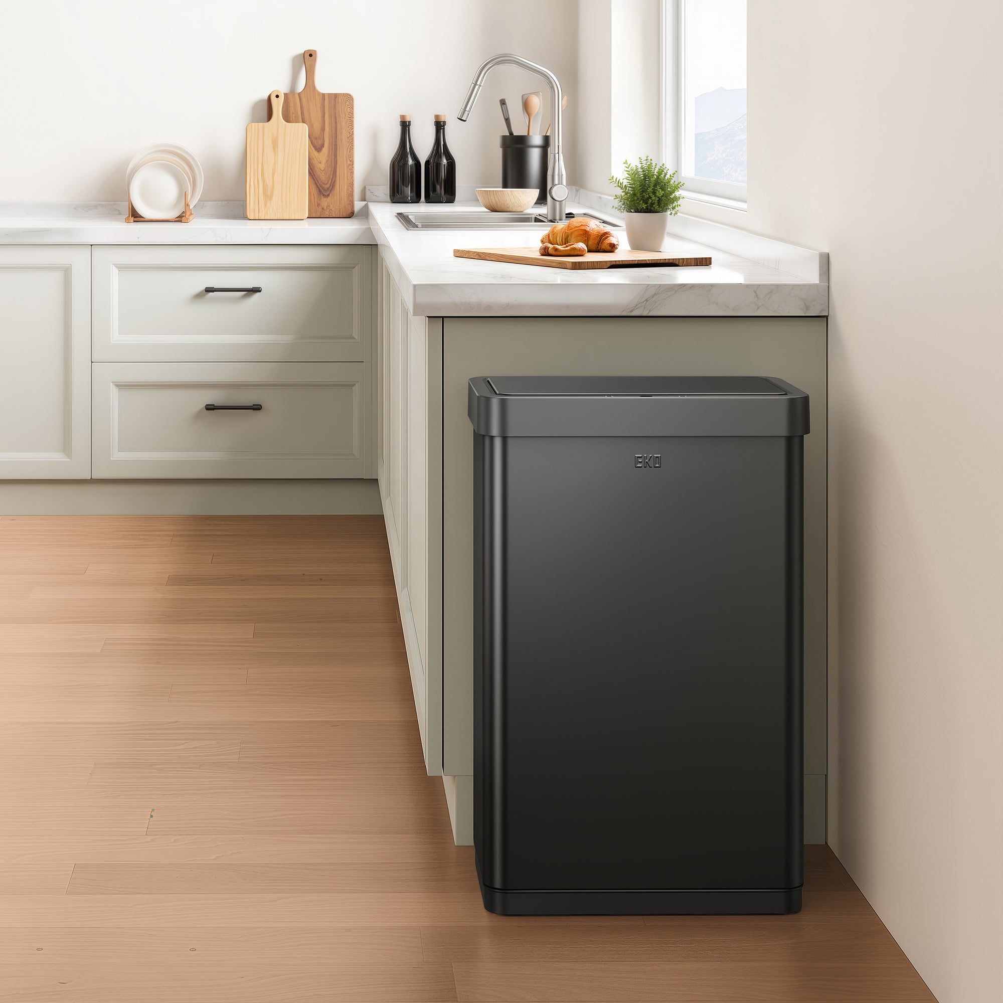 EKO Mirage-X  80Liter / 21.1 Gallon Motion Sensor Can - Matte Black – Kitchen
